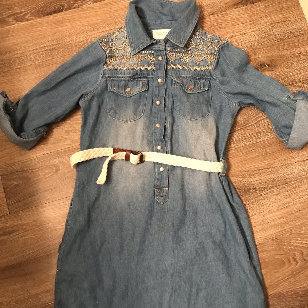 Girls dress